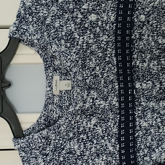 L.L. Bean Navy and White Cotton Crew Neck Sweater Plus Size 1X - Picture 3 of 9